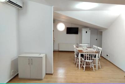Apartament cu 3 camere decomandat în Independenței - 1