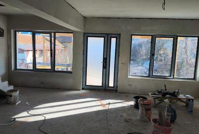 Casă cu 6 camere cu Teren 463 Mp în Costești - 1