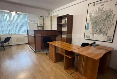 Apartament 3 camere, pretabil spatiu comercial, 85 mp, zona - 1