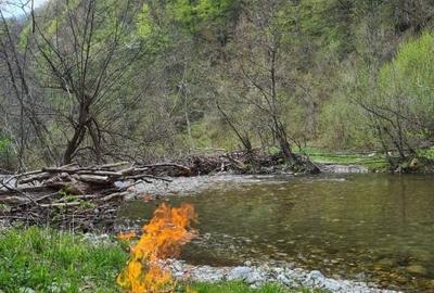 Teren Construcții extravilan de 1297 mp, în Isverna - 3