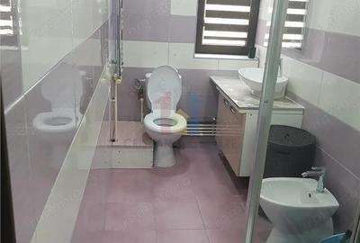 Apartament cu 2 camere decomandat în Independenței - 2