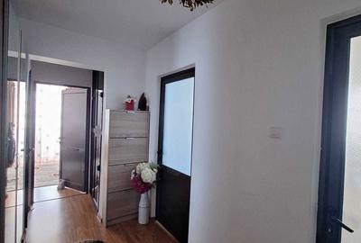 Apartament cu 3 camere decomandat în Central - 2