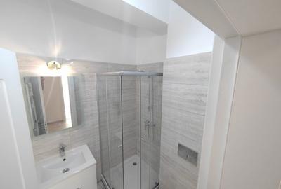 Apartament cu 4 camere decomandat în Titan - 11