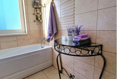 Garsonieră decomandată în Roșu - 3