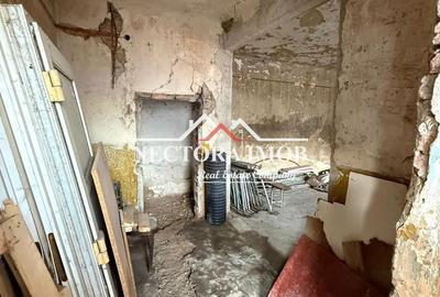 Casă cu 4 camere în Central - 2