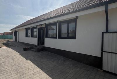 Casă cu Teren 508 Mp în Central - 3