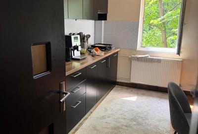 Apartament cu 4 camere decomandat, mobilat în Militari