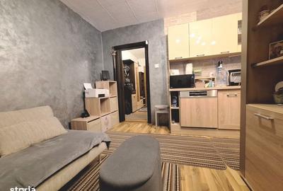 Apartament cu 3 camere decomandat în Lipovei
