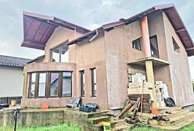 Casă cu 4 camere în Dumbrava - 6