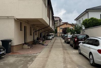 Casă cu 4 camere cu Canalizare în Central - 41
