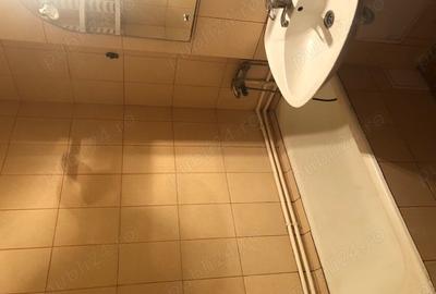 Apartament 3 Camere, etaj 1, vis-a-vis de Spital - 3