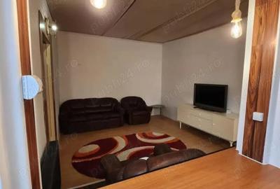 Casă cu Teren 100 Mp în Central - 3