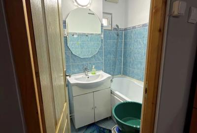 Apartament cu 2 camere semidecomandat în Micro 40 - 2