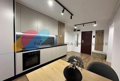 Apartament cu 3 camere semidecomandat, mobilat în Mărăști