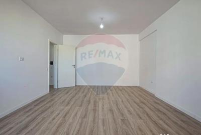 Apartament cu 2 camere decomandat în Tractorul - 3