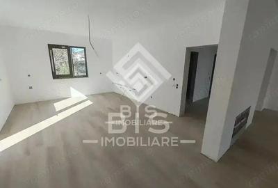 Casă cu 6 camere cu Canalizare în Vest - 15