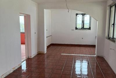 Casă cu Teren 1000 Mp în Biharia - 4