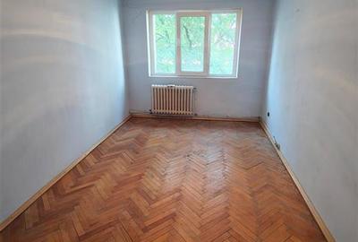 Apartament cu 2 camere decomandat în Podu Roș - 13