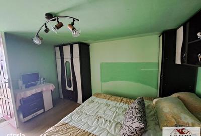 Casă cu 2 camere cu Teren 345 Mp în Mirăslău