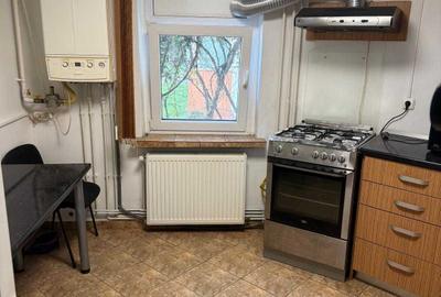 Spațiu comercial, de 54 mp, în Dacia - 4