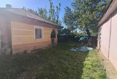 Casă cu 2 camere cu Teren 2156 Mp în Central - 8