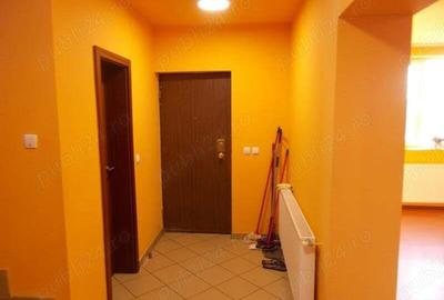 Casa Sanandrei, vatra satului, 2009, P+E, 4 camere, 141mp utili, 1500mp teren - 2