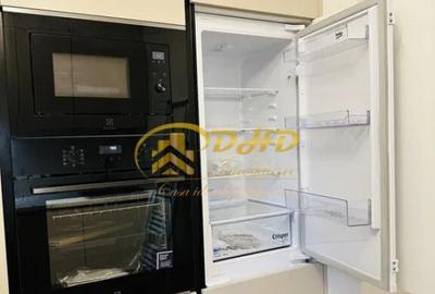 Apartament cu 3 camere decomandat în Piața Unirii