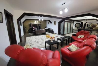 Casă individuală cu 10 camere cu Canalizare în Moșilor - 3