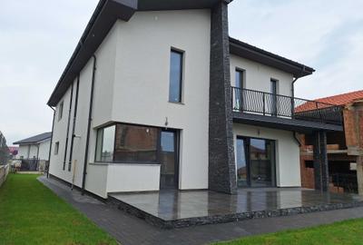 Casă cu 4 camere în Chinteni - 5