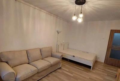 Garsonieră decomandată în Rahova