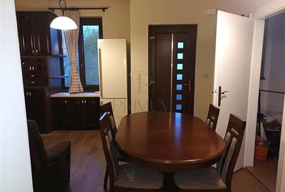 MEDICINA - ETAJ 2 - CLADIRE ISTORICA - 3 CAMERE - 1 BALCON - 1 TERASA - CENTRALA - 13