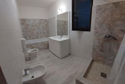 Casă cu 5 camere în Giroc - 3