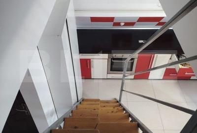 Apartament 3 camere, 48 mp | Etaj 3 | Curte comuna si parcare.