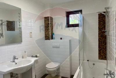 Casa / Vila cu 4 camere de vanzare - 2