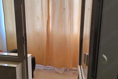 Garsonieră semidecomandată în Tractorul - 8