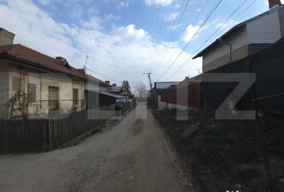 Casă cu 2 camere cu Teren 366 Mp în Central - 9