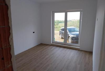Casă individuală cu 4 camere în Paleu