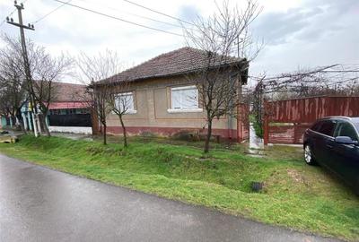 Casă individuală cu 3 camere în Diosig