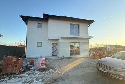 Casă cu 4 camere în Olteni - 4