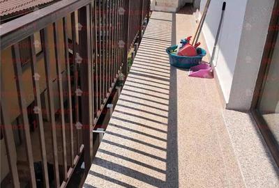 Apartament 2 camere Izbiceni Damaroaia etaj 2 - 12