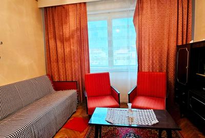Apartament 4 camere semidecomandat, cu boxa, Bd.Traian- zona BCR - 8