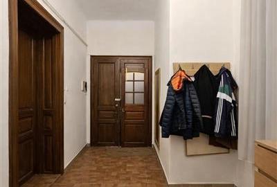 Apartament cu 4 camere circular în Central - 2