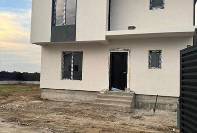 Casă cu 4 camere în Vârteju - 2