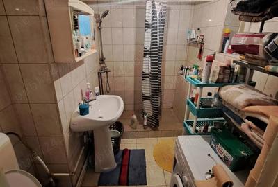Casă cu 3 camere cu Canalizare în Muncitoresc - 1