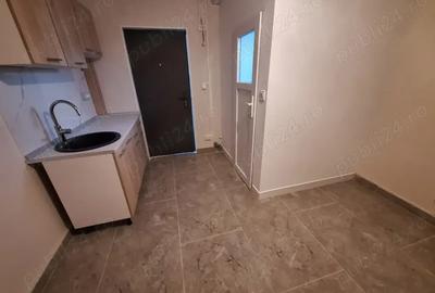 Camera camin cu baie - 3