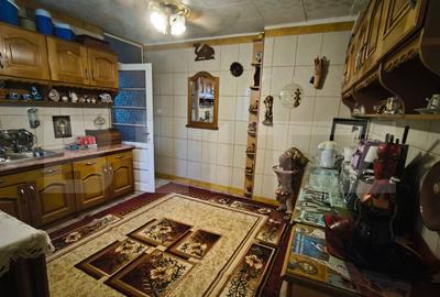 Casă cu 9 camere cu Teren 416 Mp în Central - 20