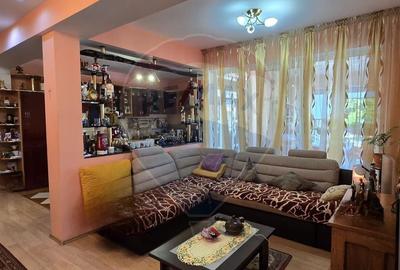 Casa cu etaj deosebita in Chisineu-Cris - un camin creat cu suflet - 4