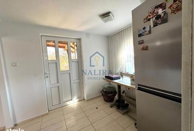 Casă cu 3 camere decomandat în Șurdești - 2