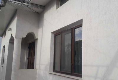 Casă cu 4 camere în Central - 4