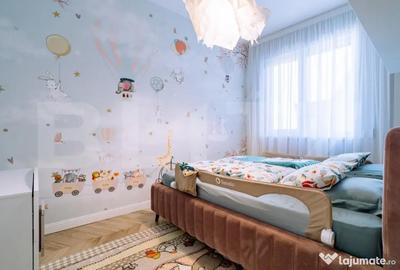 Apartament cu 4 camere decomandat în Central - 1